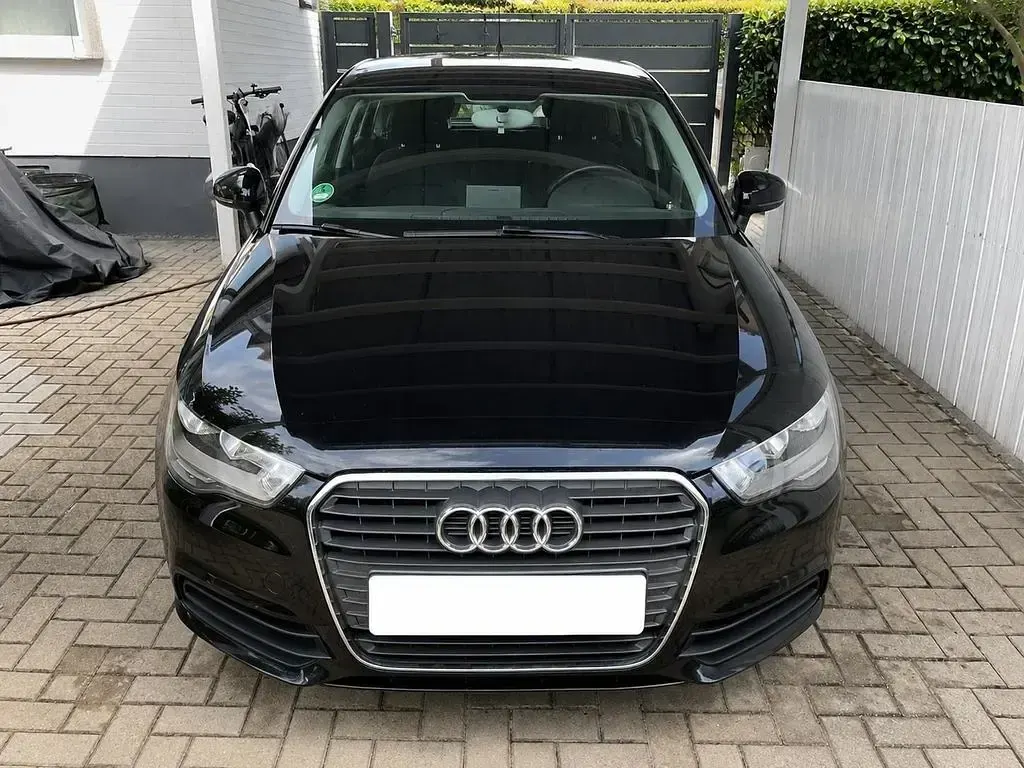 Gebraucht Audi A1 Sportback Attraction 86 PS (63 kW) 2013 Schwarz Kleinwagen