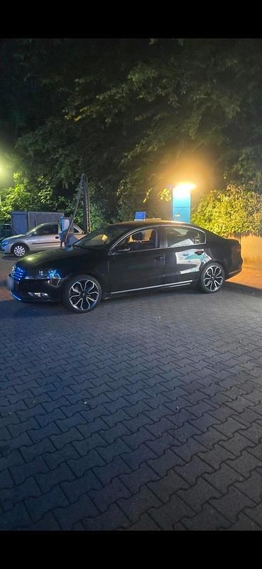 Gebraucht VW Passat 211 PS (155 kW) 2012 Schwarz Limousine