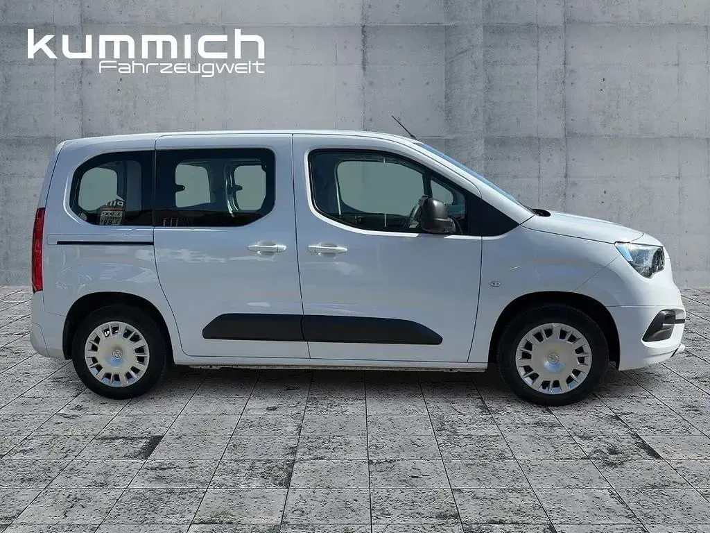 Gebraucht Opel Combo-e Life Edition 100 kW (136 PS) 2022 Weiß Van / Kleinbus