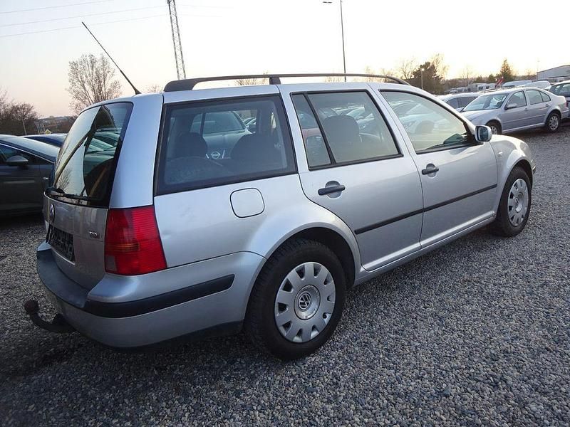 Gebraucht VW Golf IV 101 PS (74 kW) 2002 Silber Kombi