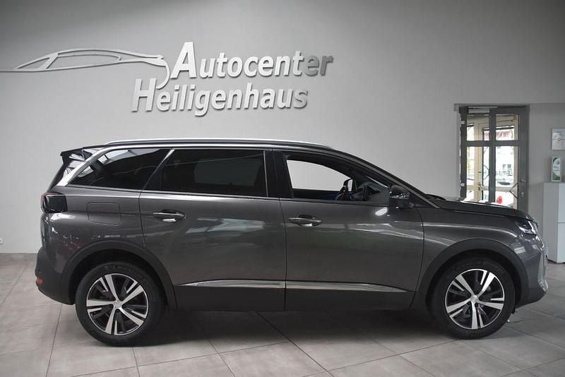 Gebraucht Peugeot 5008 Allure 131 PS (96 kW) 2023 Grau Van / Kleinbus