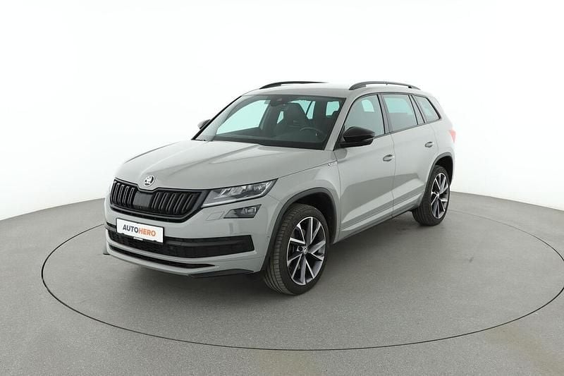 Grau Gebraucht 2019 Skoda Kodiaq SportLine SUV | 26.780 € (Fairer Preis) - Bild 1/3