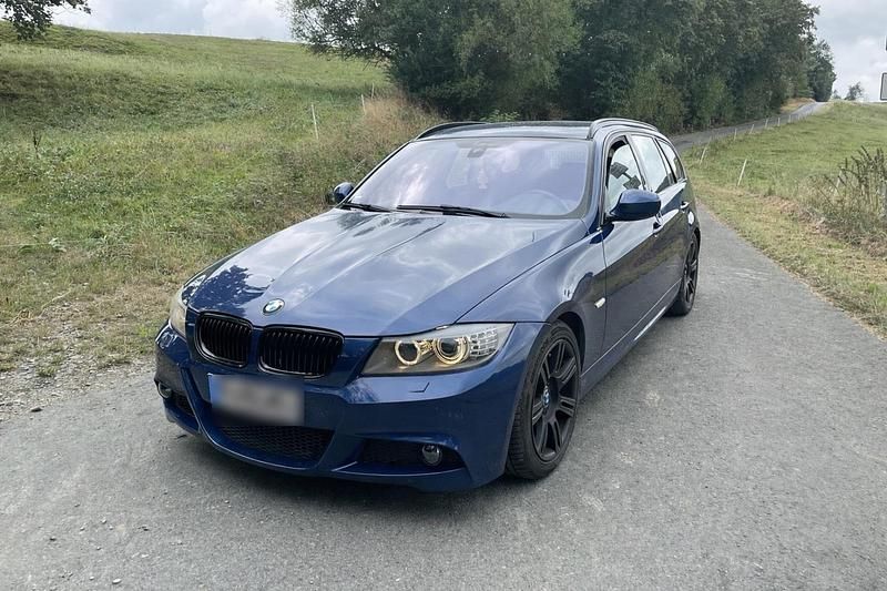 Gebraucht BMW 318 M Sport 143 PS (105 kW) 2012 Blau Kombi