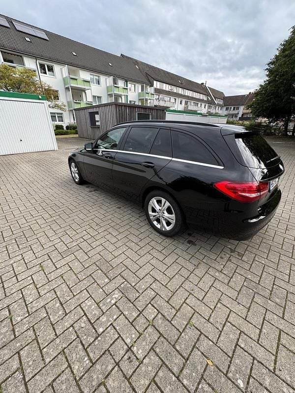 Gebraucht Mercedes C220 170 PS (125 kW) 2016 Schwarz Kombi