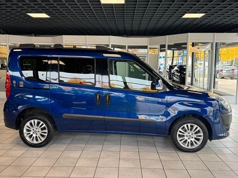 Gebraucht Fiat Doblò 135 PS (99 kW) 2014 Blau Van / Kleinbus