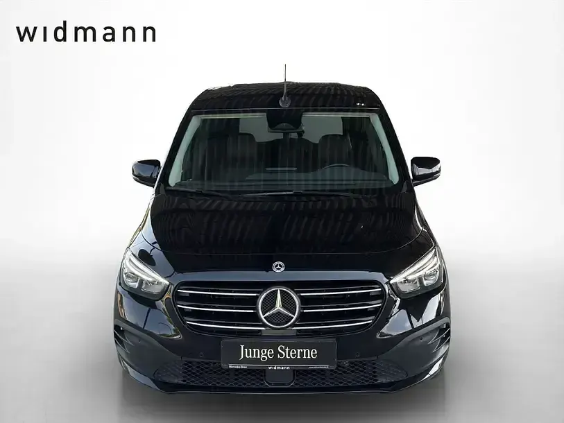Gebraucht Mercedes T180 Progressive 116 PS (85 kW) 2023 Schwarz Van / Kleinbus