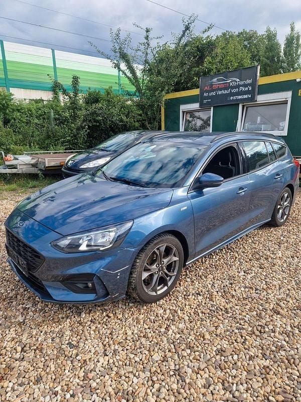 Blau Gebraucht 2019 Ford Focus ST-Line Kombi | 4.950 € (Superpreis) - Bild 1/4