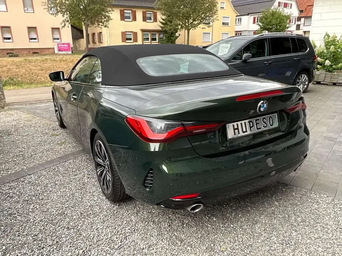 Gebraucht BMW 420 Cabriolet 190 PS (139 kW) 2024 Sanremo green metallic Cabrio