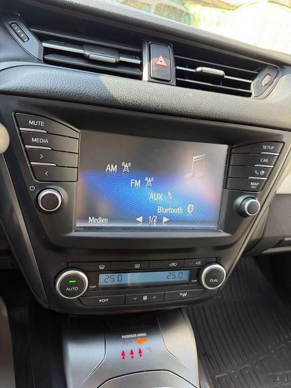 Gebraucht Toyota Avensis Comfort 147 PS (108 kW) 2017 Weiß Kombi