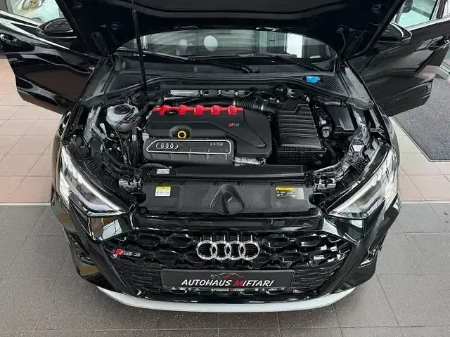 Gebraucht Audi RS3 Comfort 400 PS (294 kW) 2023 Mythosschwarz metallic Limousine