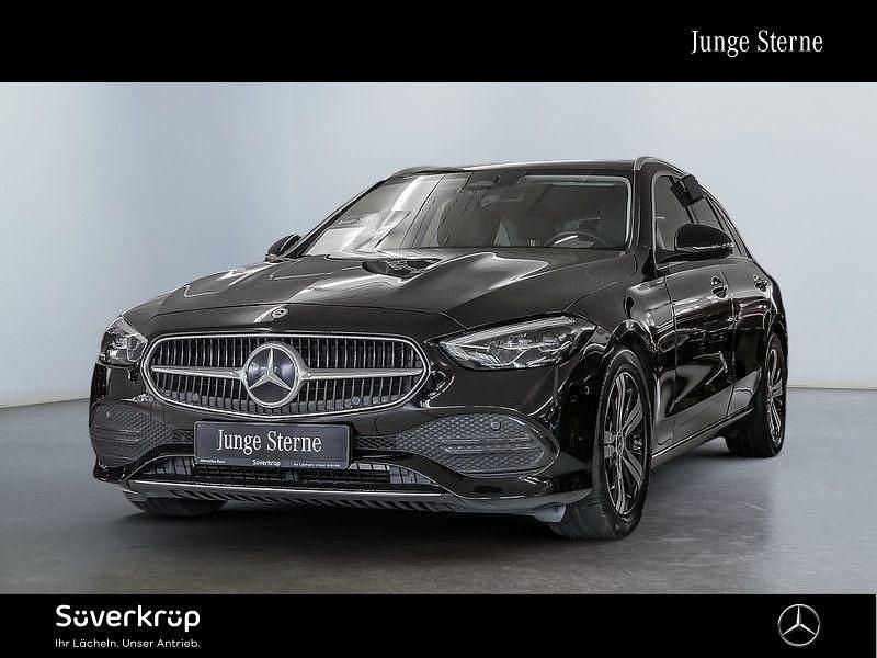 Schwarz Gebraucht 2022 Mercedes C200 Avantgarde Limousine | 31.890 € (Fairer Preis) - Bild 1/2