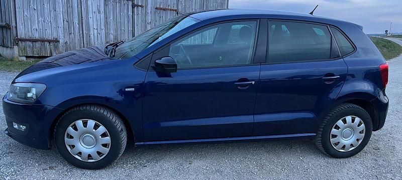 Gebraucht VW Polo Match 69 PS (50 kW) 2012 Blau Kleinwagen