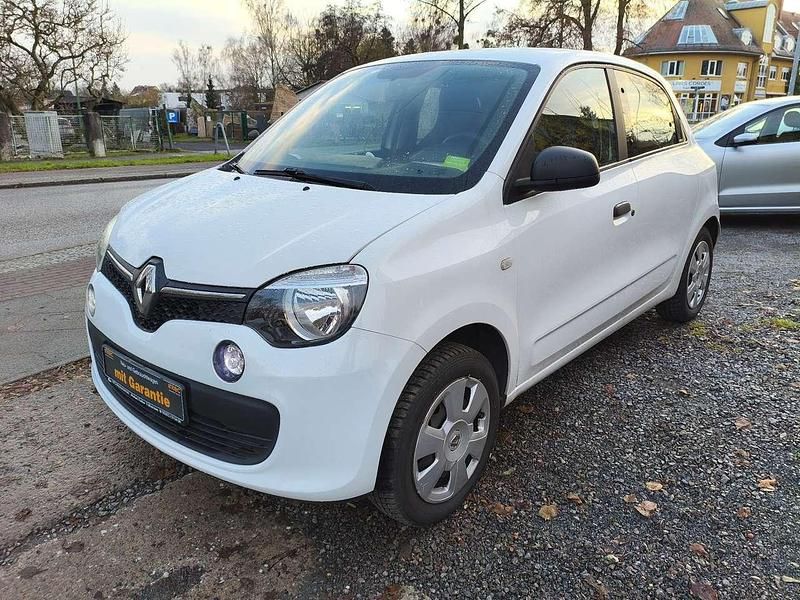 Weiß Gebraucht 2016 Renault Twingo Life Kleinwagen | 5.750 € (Guter Preis) - Bild 1/4