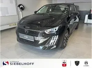 Neu Peugeot e-208 114 kW (156 PS) 2026 Schwarz (perla nera schwarz) Kleinwagen