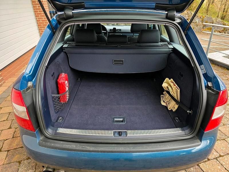 Gebraucht Audi A4 131 PS (96 kW) 2002 Blau Kombi