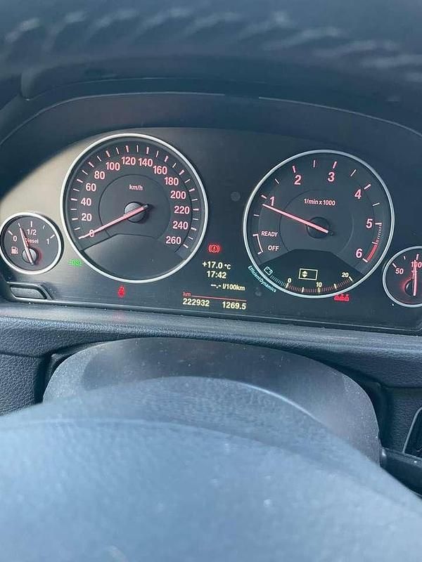 Gebraucht BMW 318 143 PS (105 kW) 2013 Kombi