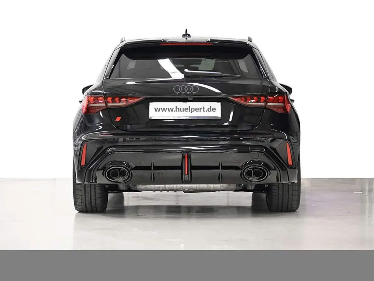 Gebraucht Audi RS3 400 PS (294 kW) 2026 Mythosschwarz metallic Limousine