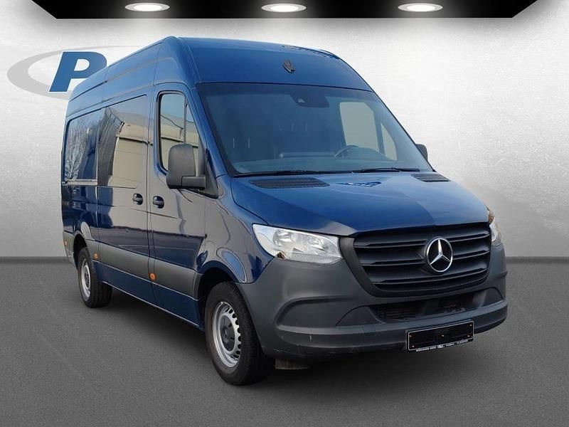 Gebraucht Mercedes Sprinter 170 PS (125 kW) 2021 Stahlblau Van