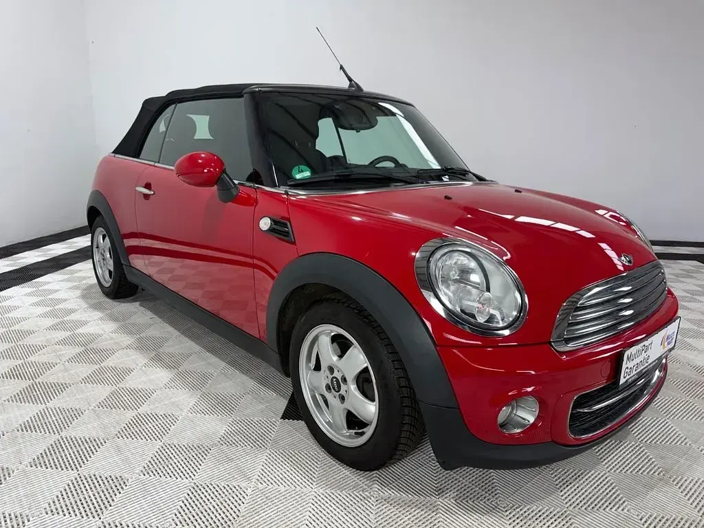 Gebraucht Mini Cooper D Cabriolet 111 PS (81 kW) 2013 Rot Cabrio