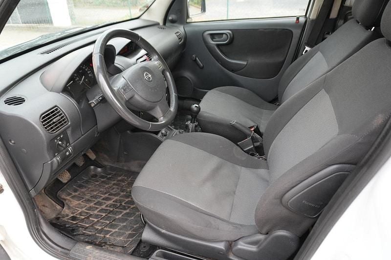 Second-hand Opel Combo 70 CP (51 kW) 2006 Alb Monovolum