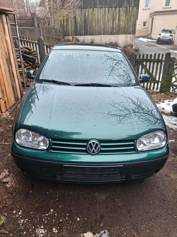 Gebraucht VW Golf IV 90 PS (66 kW) 1998 Grün Kleinwagen
