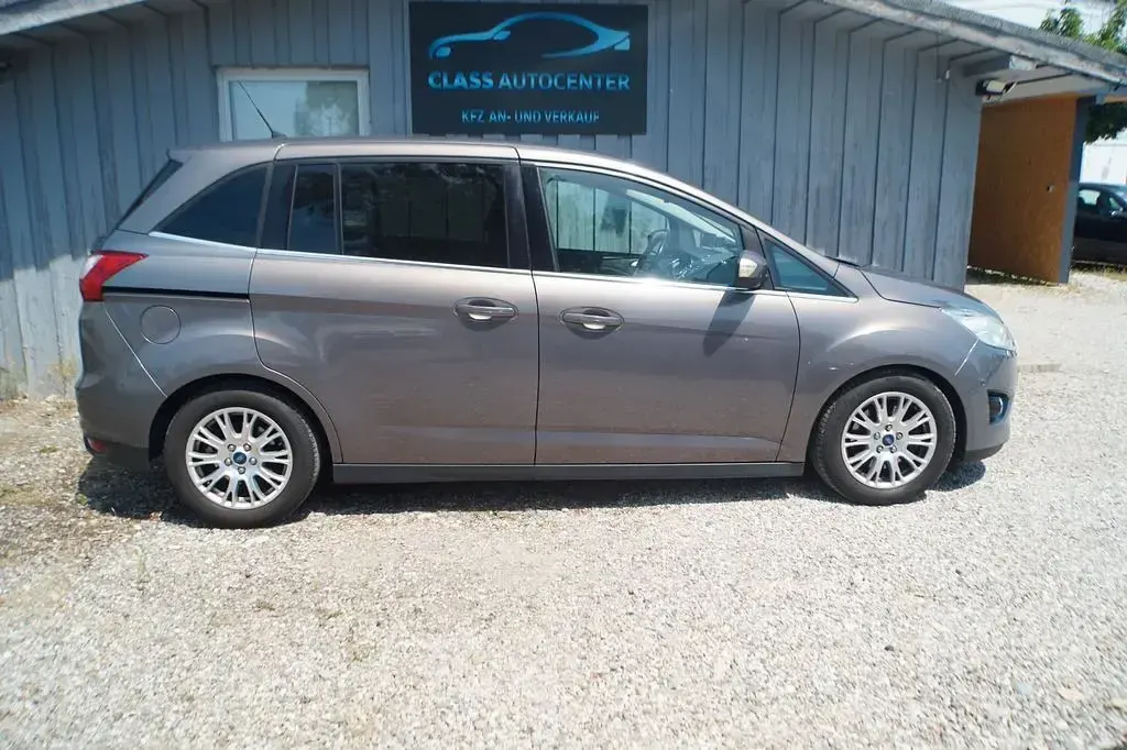 Gebraucht Ford Grand C-Max Titanium 150 PS (110 kW) 2012 Braun Van / Kleinbus