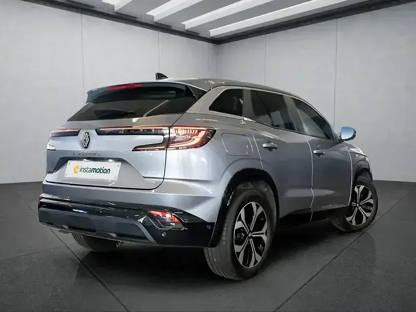 Usado Renault Austral 140 CV (102 kW) 2022 Gris SUV
