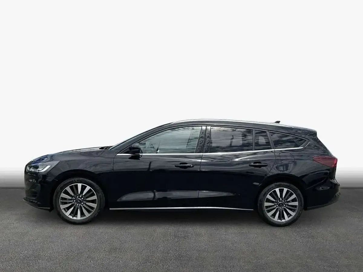 Gebraucht Ford Focus Titanium 125 PS (91 kW) 2022 Agate black metallic Kombi