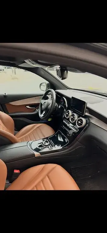 Gebraucht Mercedes GLC250 211 PS (155 kW) 2019 Schwarz SUV