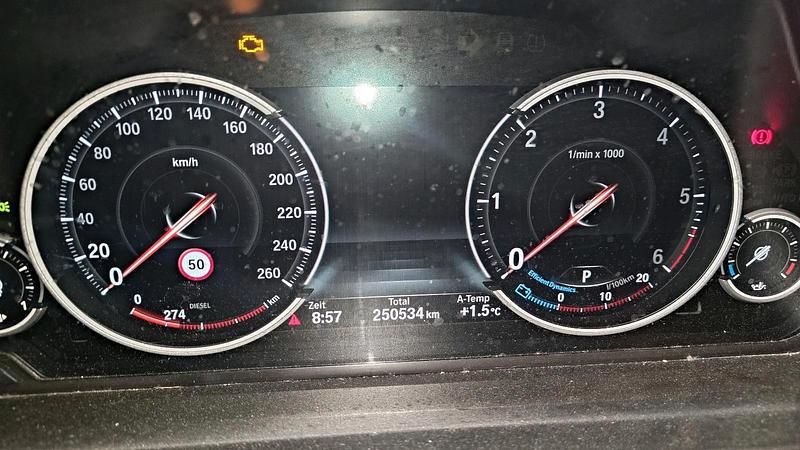 Gebraucht BMW 520 184 PS (135 kW) 2012 Grau Kombi