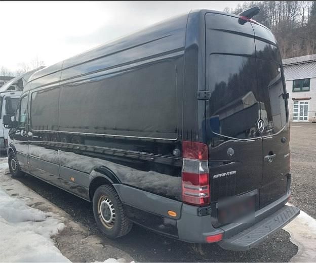 Gebraucht Mercedes Sprinter 163 PS (119 kW) 2018 Schwarz Van