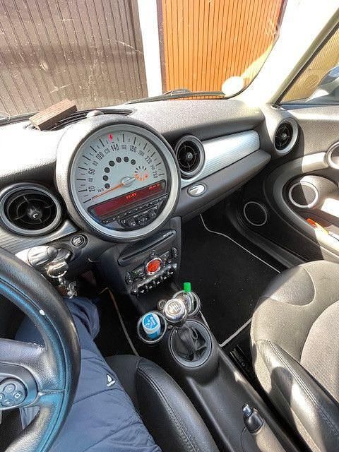Usado Mini Cooper 122 HP (89 kW) 2011 Prateado Citadino