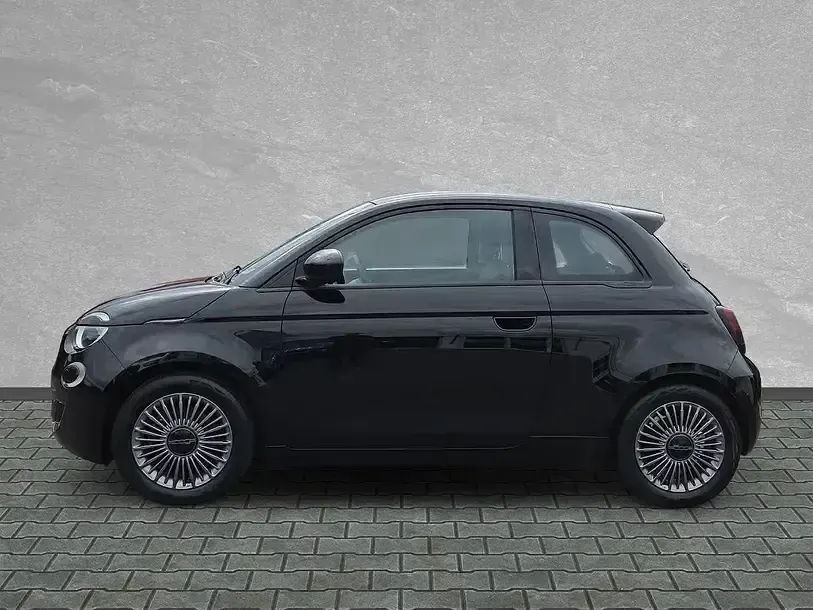 Gebraucht Fiat 500e Icon 86 kW (118 PS) 2023 Schwarz Limousine