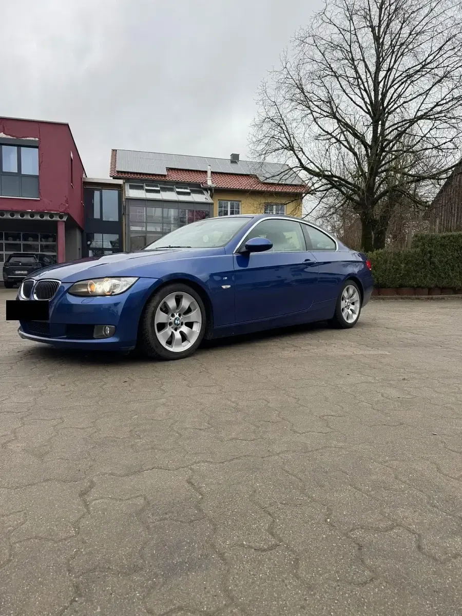 Gebraucht BMW 330 272 PS (200 kW) 2008 Blau Coupé