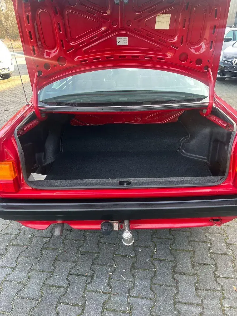Occasion Audi 100 90 ch (66 kW) 1988 Rouge Berline