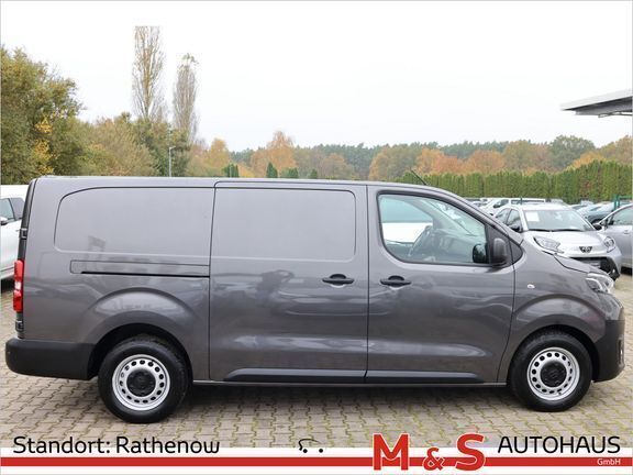 Gebraucht Toyota Proace Plus 144 PS (105 kW) 2024 Basaltgrau metallic Van / Kleinbus