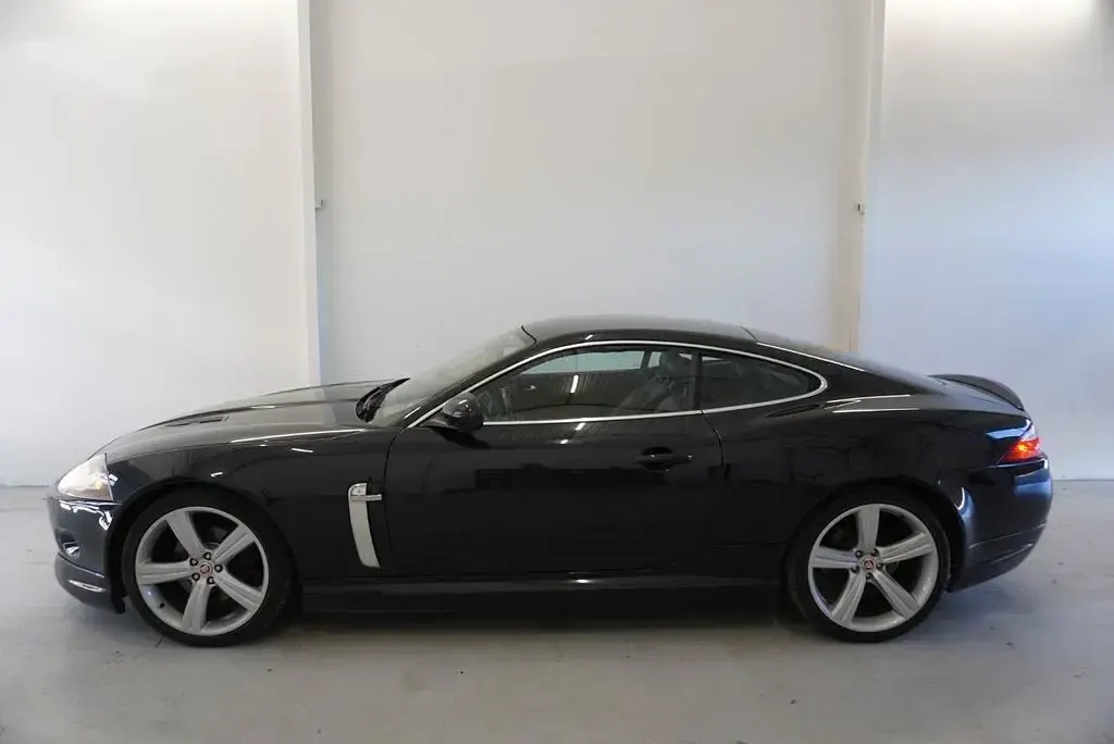 Używany Jaguar XK 298 KM (219 kW) 2008 Czarny