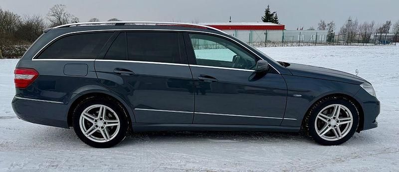 Gebraucht Mercedes E350 231 PS (169 kW) 2010 Grau Kombi