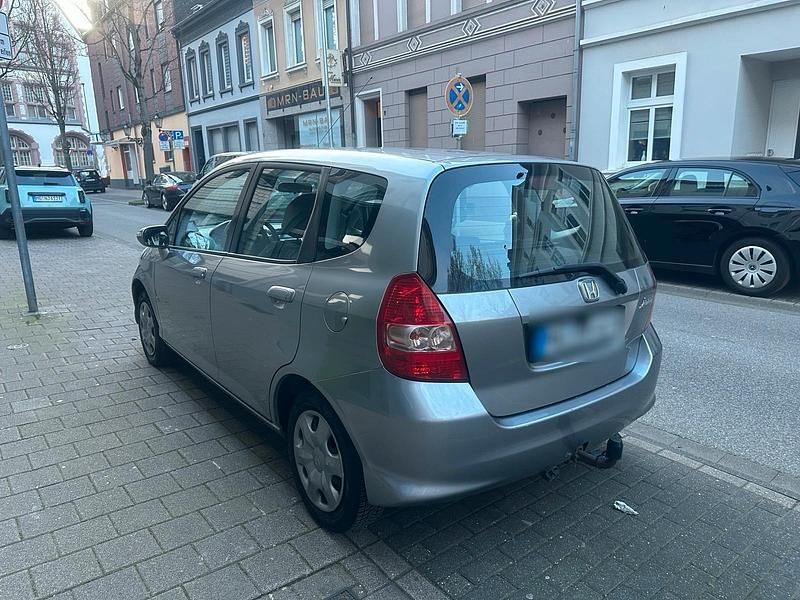 Gebraucht Honda Jazz 83 PS (61 kW) 2005 Grau Kleinwagen