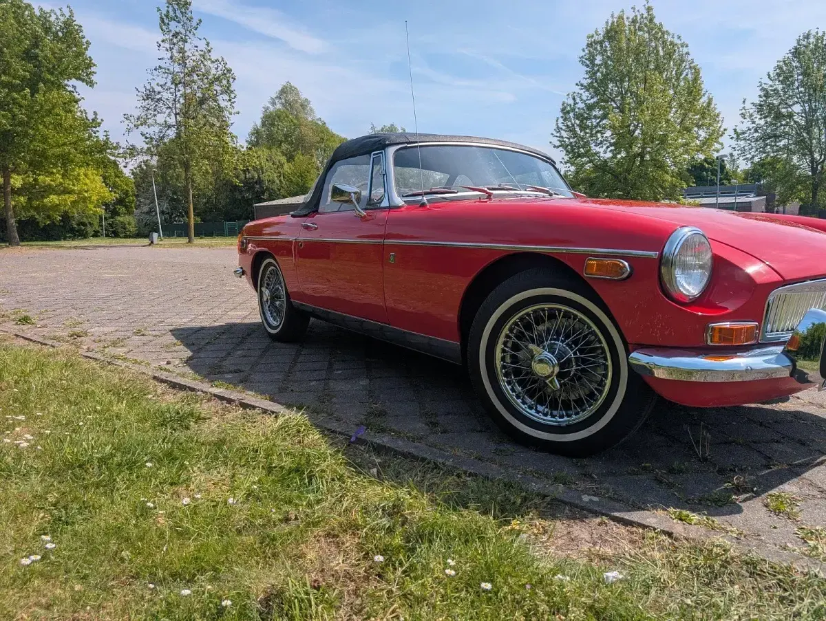 Gebraucht MG B 67 PS (49 kW) 1972 Rot Cabrio