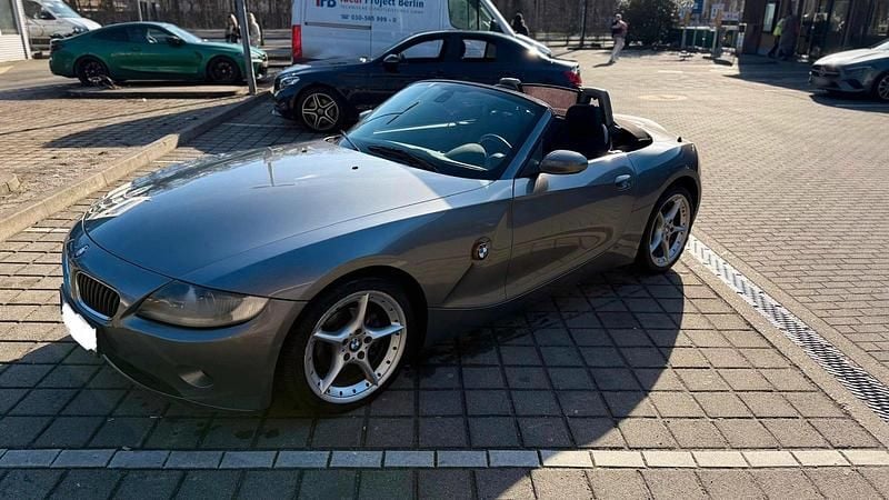 Gebraucht BMW Z4 170 PS (125 kW) 2004 Grau Cabrio