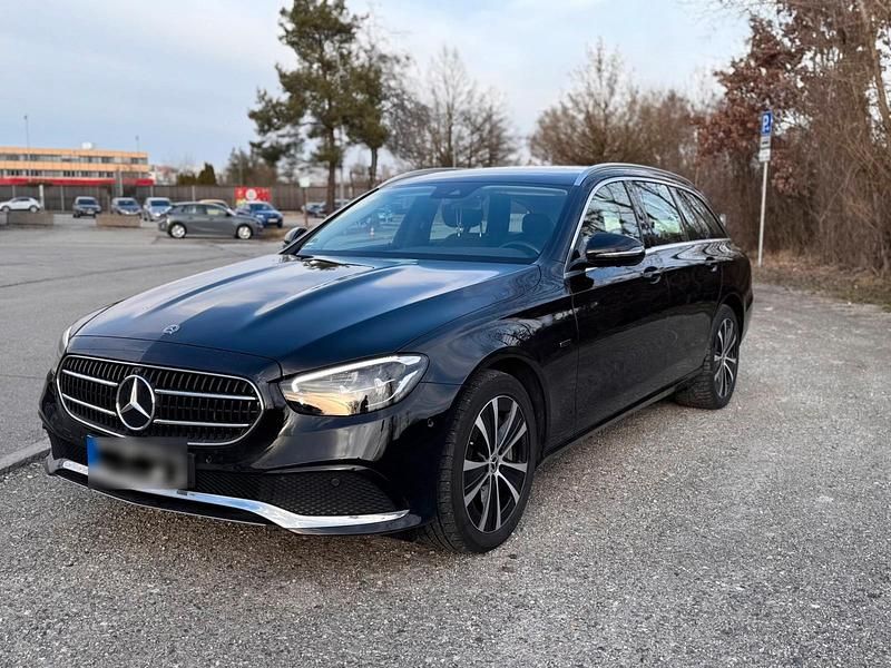 Gebraucht Mercedes E300 195 PS (143 kW) 2020 Schwarz Kombi