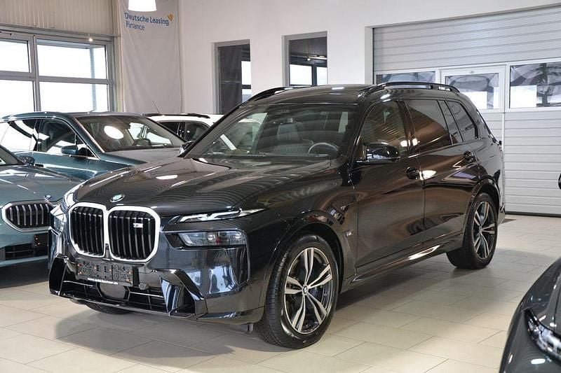 Schwarz Gebraucht 2025 BMW X7 M Sport SUV | 93.990 € (Superpreis) - Bild 1/4