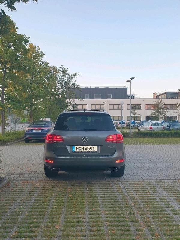 Gebraucht VW Touareg 239 PS (175 kW) 2010 Grün SUV