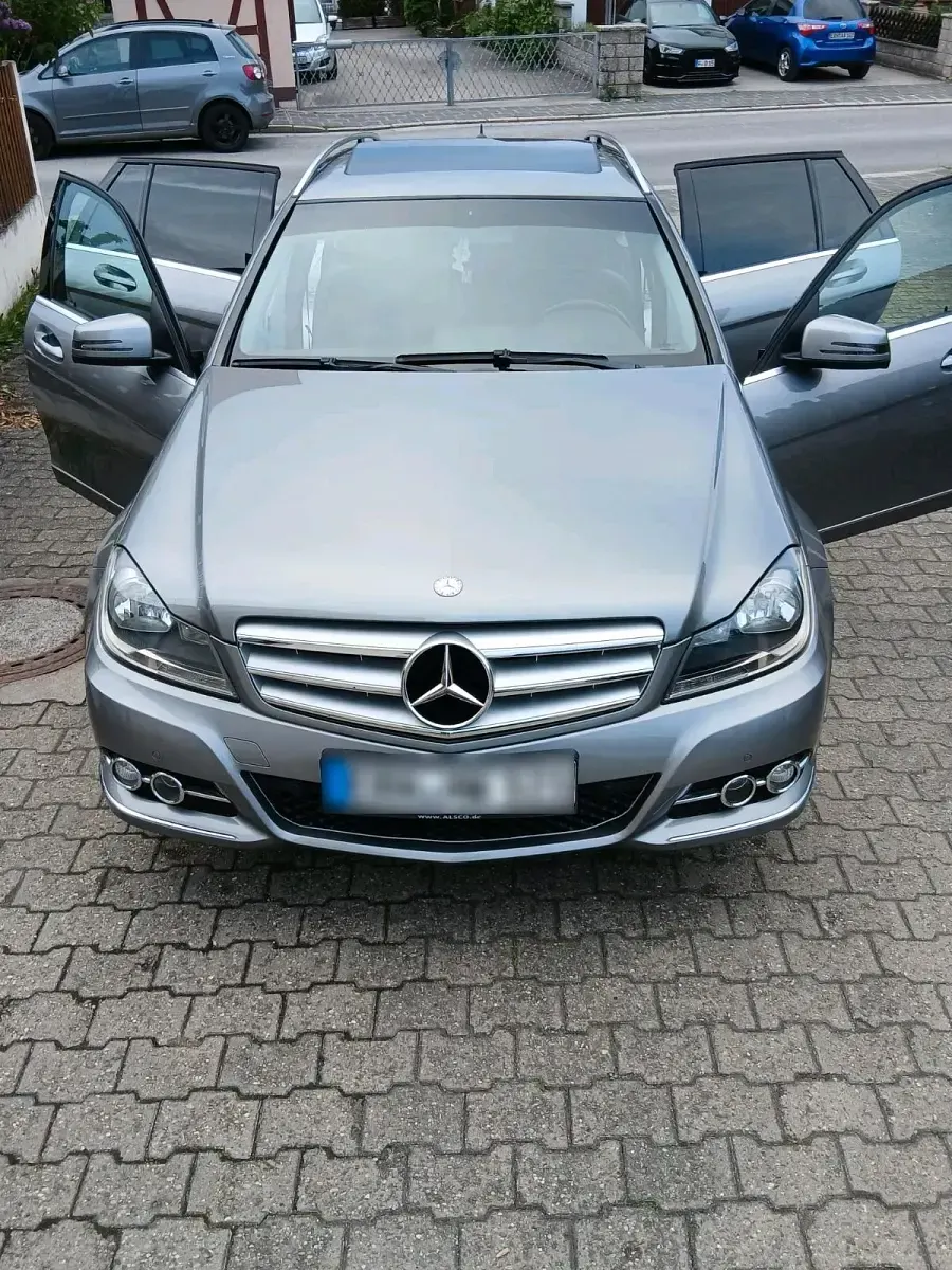 Gebraucht Mercedes C180 156 PS (114 kW) 2012 Silber Kombi