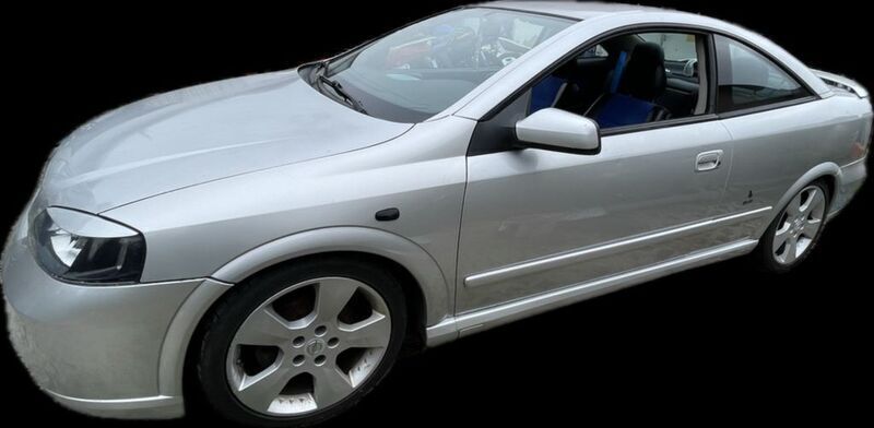 Silber Gebraucht 2003 Opel Astra Coupé | 1.300 € (Fairer Preis) - Bild 1/4