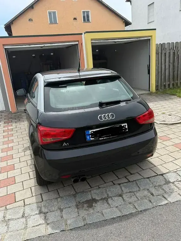 Gebraucht Audi A1 Ambition 86 PS (63 kW) 2011 Schwarz Kleinwagen