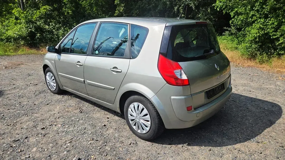Gebraucht Renault Scenic E-Tech Avantage 111 PS (81 kW) 2007 Silber Van / Kleinbus