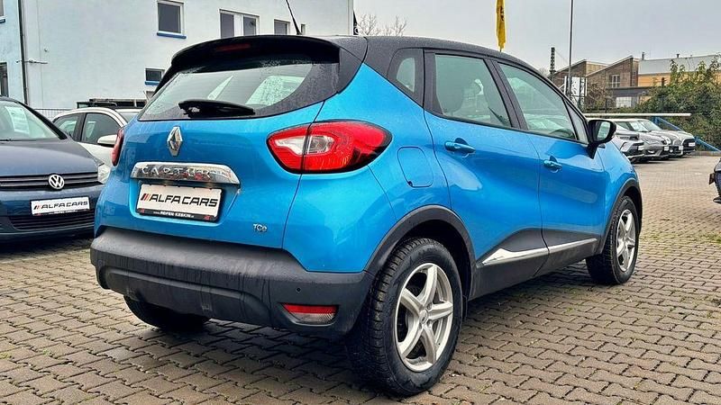 Używany Renault Captur Luxe 120 KM (88 kW) 2013 Niebieski SUV
