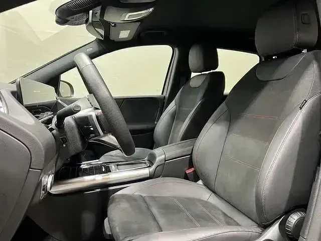 Gebraucht Mercedes B220 Advanced Plus 2025 Grau Kleinwagen